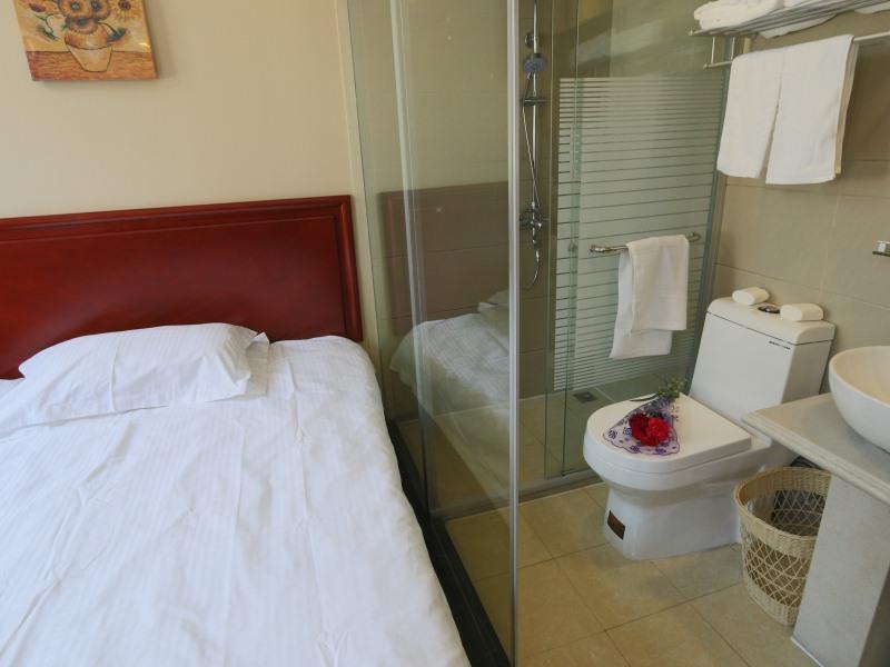 Greentree Inn Shanghai Pudong Airport Huaxia East Road Railway Station Shell Hotel Екстер'єр фото