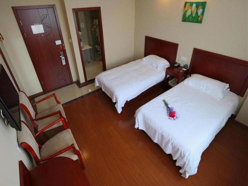Greentree Inn Shanghai Pudong Airport Huaxia East Road Railway Station Shell Hotel Екстер'єр фото